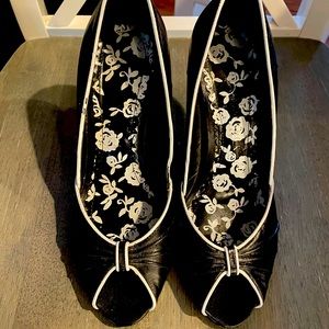 White House Black Market Heels